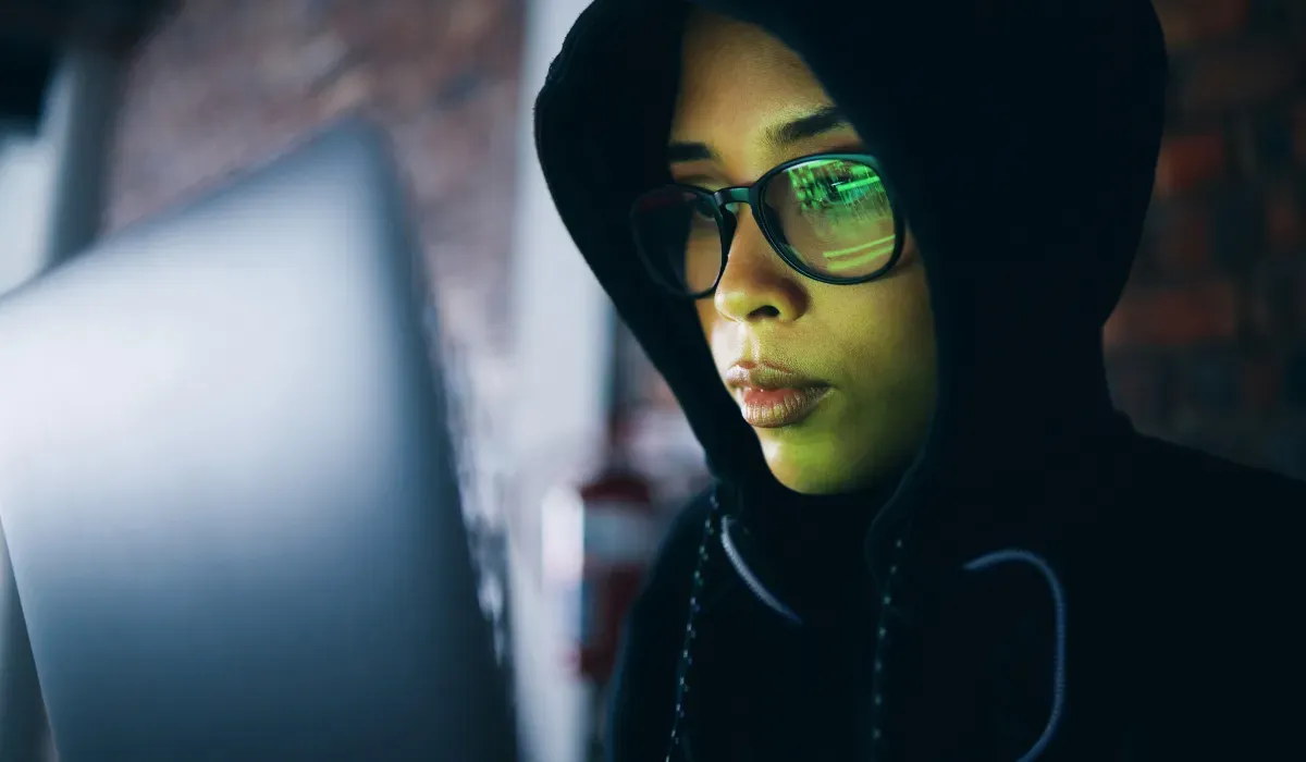 Čovjek protiv mašine: Hoće li vještačka inteligencija zamijeniti stručnjake za cyber sigurnost?